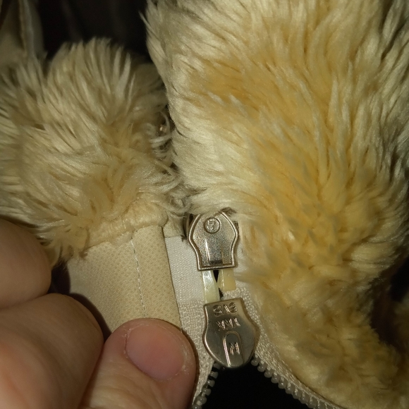 DIOR Boutique "Runway fur coat" (Flawless) - Picture 11 of 15